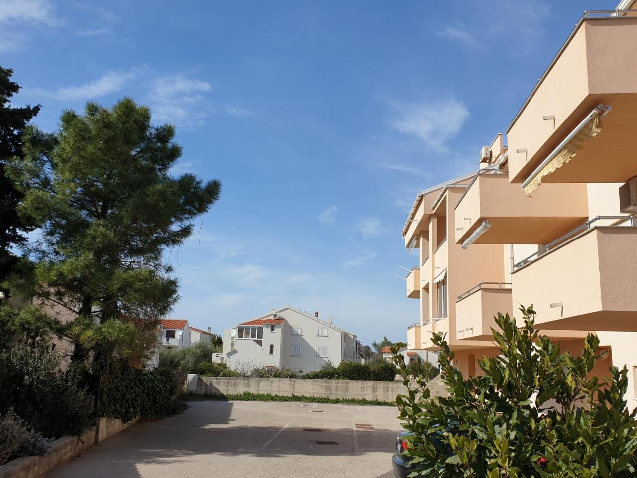 Apartment Valamar โนวาลยา ภายนอก รูปภาพ