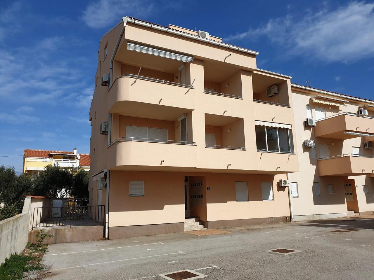 Apartment Valamar โนวาลยา ภายนอก รูปภาพ