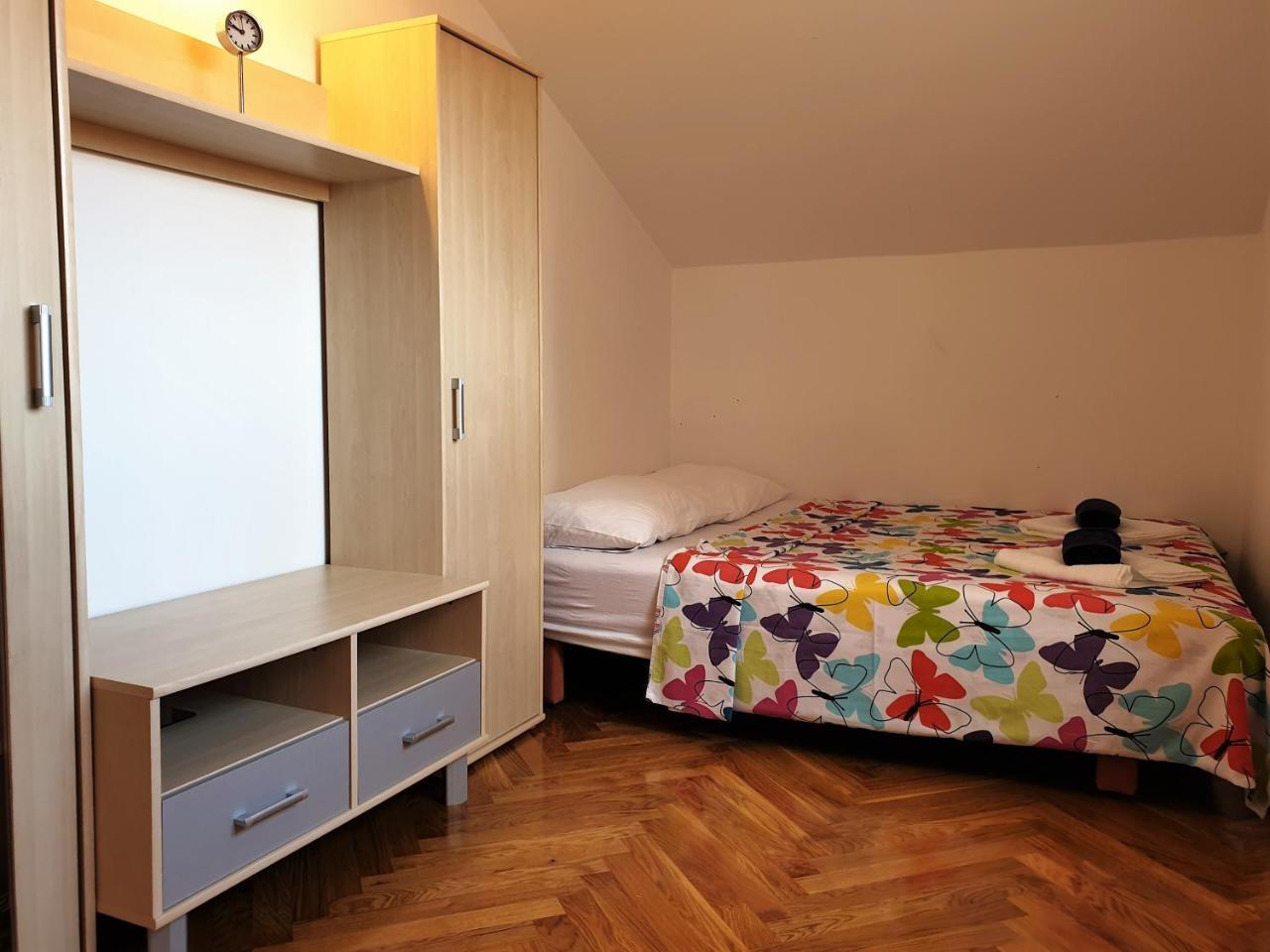 Apartment Valamar โนวาลยา ภายนอก รูปภาพ