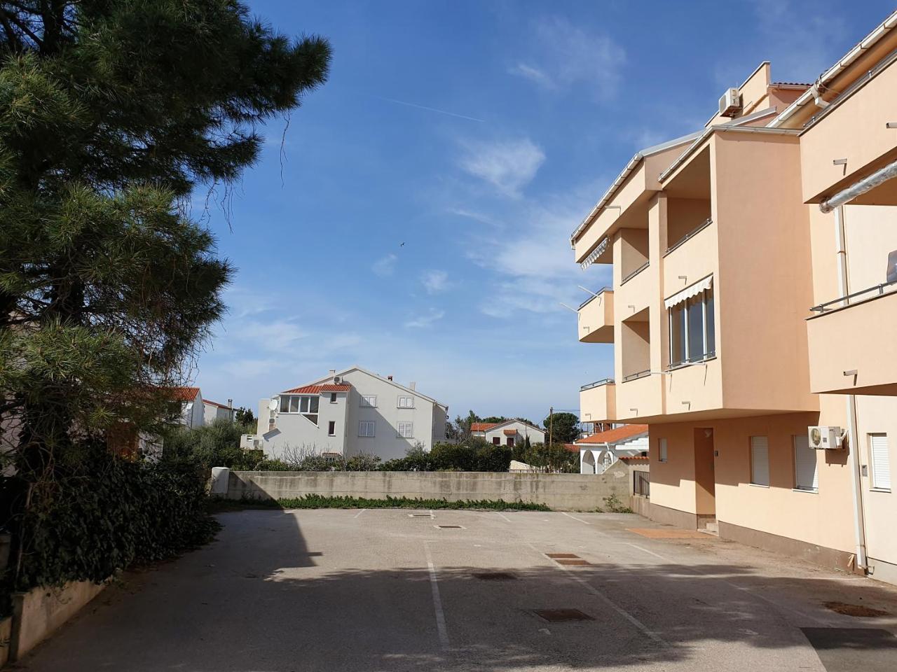 Apartment Valamar โนวาลยา ภายนอก รูปภาพ